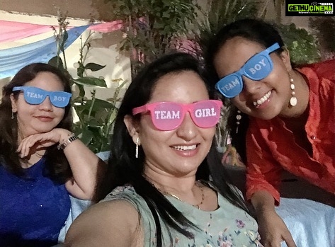 Ishika Singh Instagram - Team girl vs team boy 👦 lovely evening ... #babyshower #babyshowerparty #momsandbaby #friends_moms #partyparty #steppedoutafterages #gettingbackontrack #gettingbetter