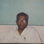Ishika Singh Instagram - Happy teachers day . Capt neal ... the best teacher in the world . He was more of a friend than a teacher . His vast knowledge and large heart could accommodate every single student and guide them in life . U will be missed forever :( #happyteachersday #teachersday2019 #bestteacherever