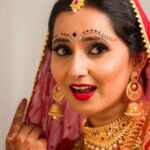 Ishika Singh Instagram - Thanks to my mentor and guru who edited this pic and sent me after so many days ... @honeydew86 for seeing the bride in me ... @aha_its_tas for her craft and she dolled me up with lot of patience n @revantvyas93 n Pawan for technical work . It all started at celebration studio @thecelebrationstudio