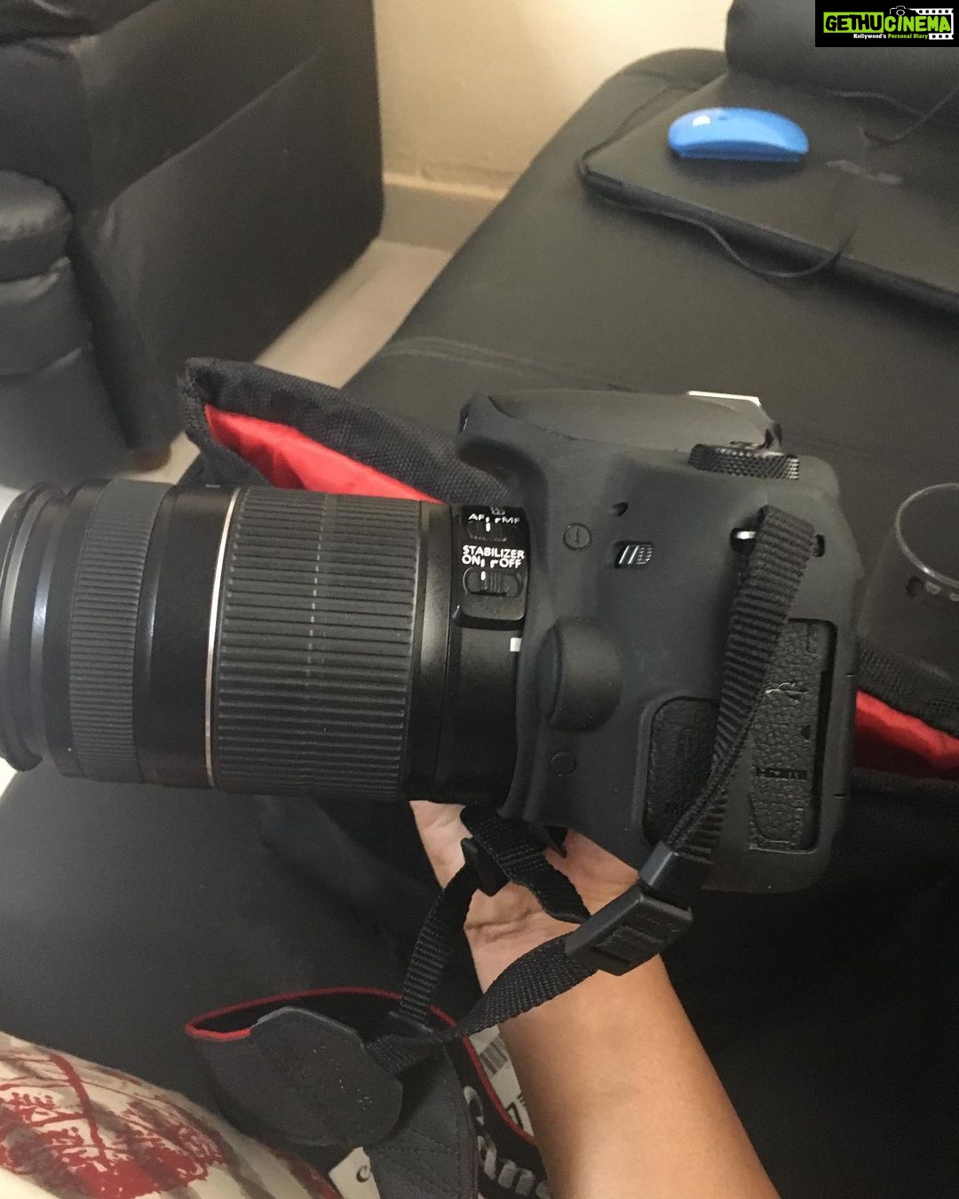 Ishika Singh Instagram - Got on my hands on this ....developed liking towards this back beauty . Have to explore a lot and find my zone in it . #handsoncamera #camera #cannon77d #photographylove