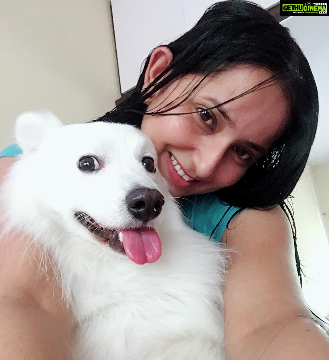Ishika Singh Instagram - How cute is my love ??? #damroo #damrooo @dogs.lovers #doglover #doglove #pawsome
