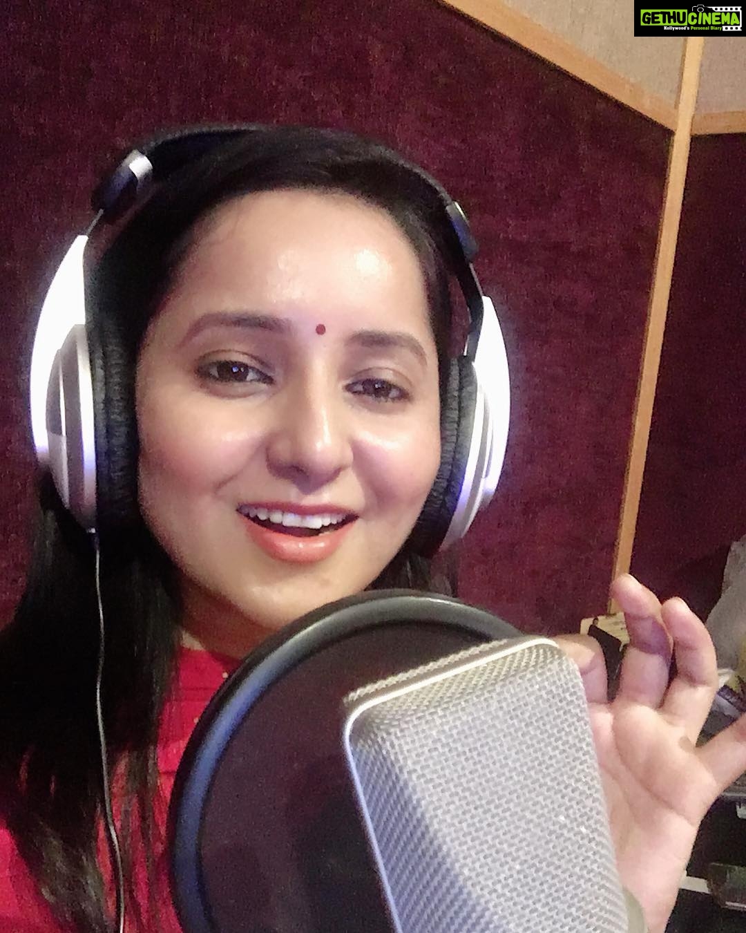 Ishika Singh Instagram - Dubbing today ... felt so refreshing . #patnagarh #patnagarhmovie #dubbingstudio #dubbingstudios #actorslife #actoratwork #actorlife #telugufilmnagar #telugufilmindustry #oriyafilm #odiyafilm