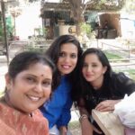 Ishika Singh Instagram - Back with my old time buddies .... can’t be more contended than this .., u guys completed my day after knee deep schedule . #friends #friendship #friendshipforlife Groove9