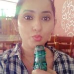 Ishika Singh Instagram - Fun after work with buddies n #golisoda #tollywood #kobbarimatta #telugufilmindustry #telugufilmnagar #actorslife