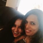 Ishika Singh Instagram - The giggle 🤭,gossipy bitchy and sarcastic nature is back at its peak #friendshipgoals #friendships #gossipwomen😅