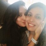 Ishika Singh Instagram - The giggle 🤭,gossipy bitchy and sarcastic nature is back at its peak #friendshipgoals #friendships #gossipwomen😅