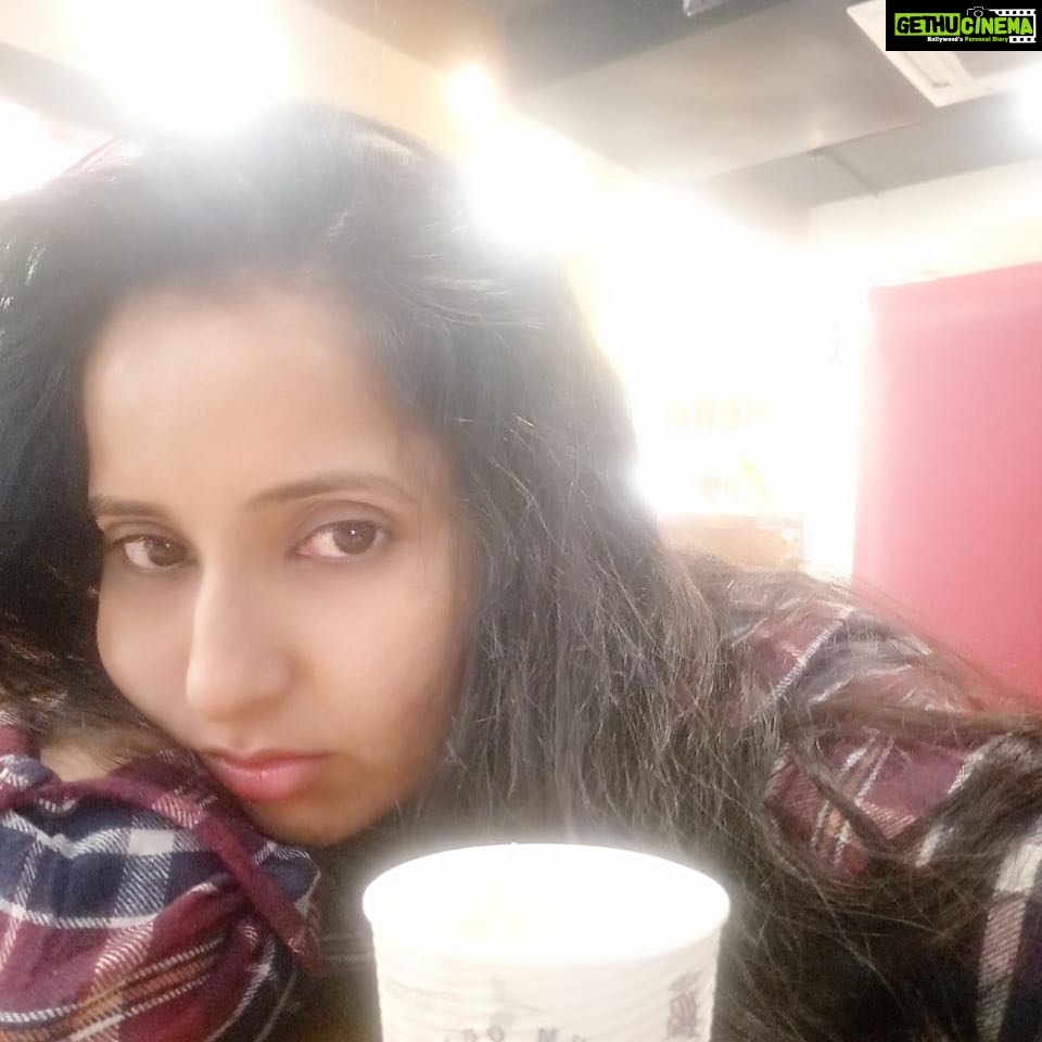 Ishika Singh Instagram - Best friend is distress....cup of coffee ☕️ #coffee #coffelover☕️