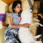 Ishika Singh Instagram - Me and my love #damroo #doglovers #doglover #petlovers #pawsome #paws🐾 #damroo
