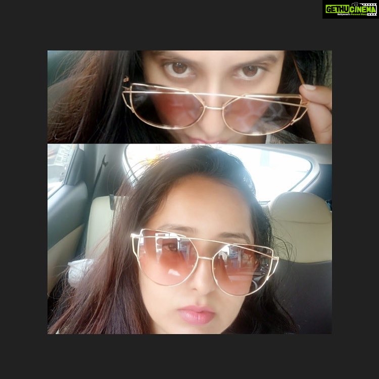 Ishika Singh Instagram - Mera naya chasma #chasma😎 #favoritechasma #chasma👓 #chasmaswag #freakyeyewooch #eyewearfashion #eyegear👓