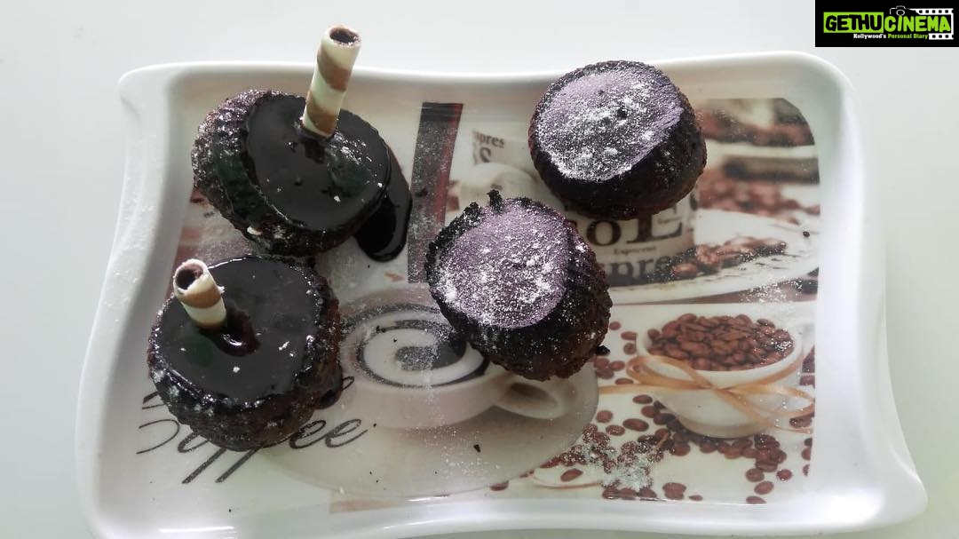 Ishika Singh Instagram - Art of baking #bakingmuffins❤ #muffinlove #cupcakes #homemadecupcakes