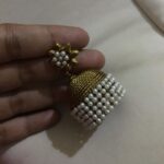 Ishika Singh Instagram - This was a gift from my friend ... a beautiful pair of earrings ..always flooded with compliments and today I lost one in shoot ! Looks like some times things were never meant to b together and r short lived ! I feel am going to find the missing one soon ..#lostearring #earrings #baddaytoday #suchabadday #togetherness #nazarlaggayi