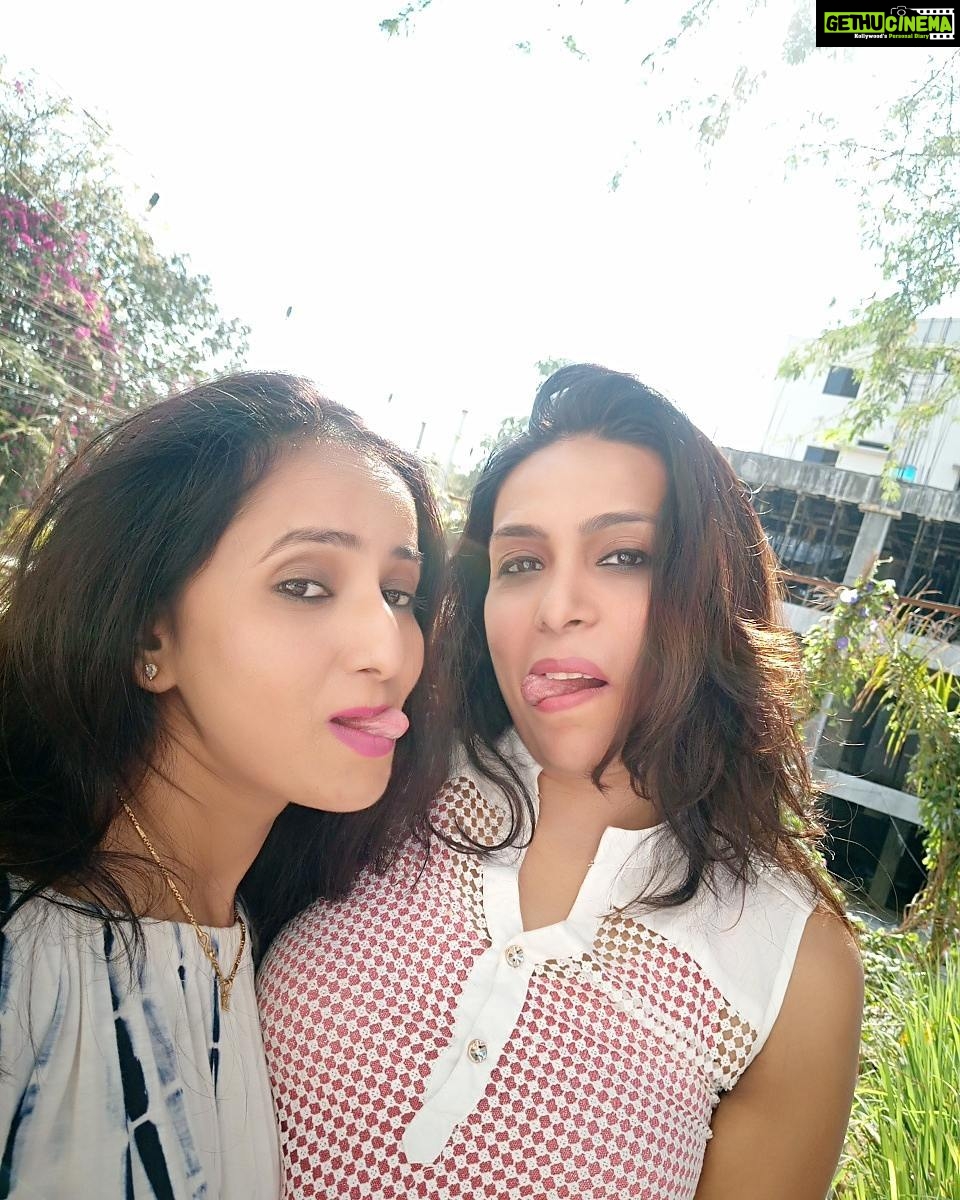 Ishika Singh Instagram - We know we are adorable.... Xoxoxo #crazyus #partytime #neighborhood #freindlyneighbourhood #awsomeness #awsomeworld
