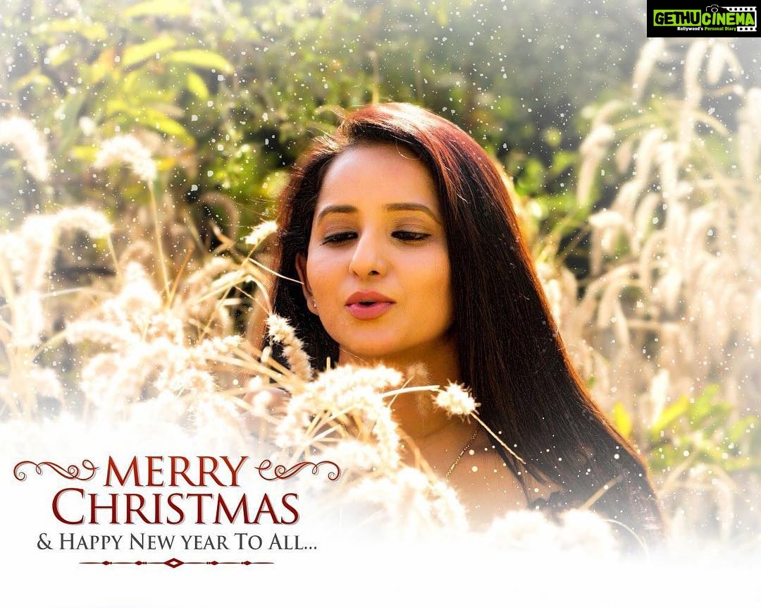 Ishika Singh Instagram - Merry Xmas and happy new year to all #merrychristmas #happyholidays #christmastime #telugufilmnagar #telugufilmindustry