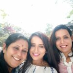 Ishika Singh Instagram - We know we are adorable.... Xoxoxo #crazyus #partytime #neighborhood #freindlyneighbourhood #awsomeness #awsomeworld