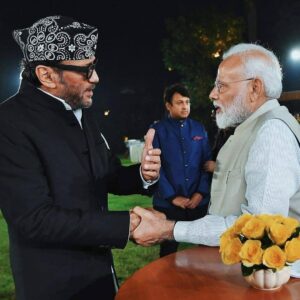 Jackie Shroff Instagram - Dear Sir @narendramodi  Happy Birthday.  May God give you more  strength to take care of all.  Looking after one family  is so tough for many. You have the whole Country to look after, stay strong stay safe Jai Hind🙏