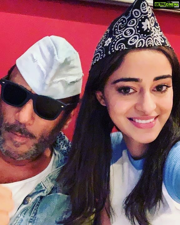 Jackie Shroff Instagram - Happy birthday Dearest @ananyapanday . keep rocking