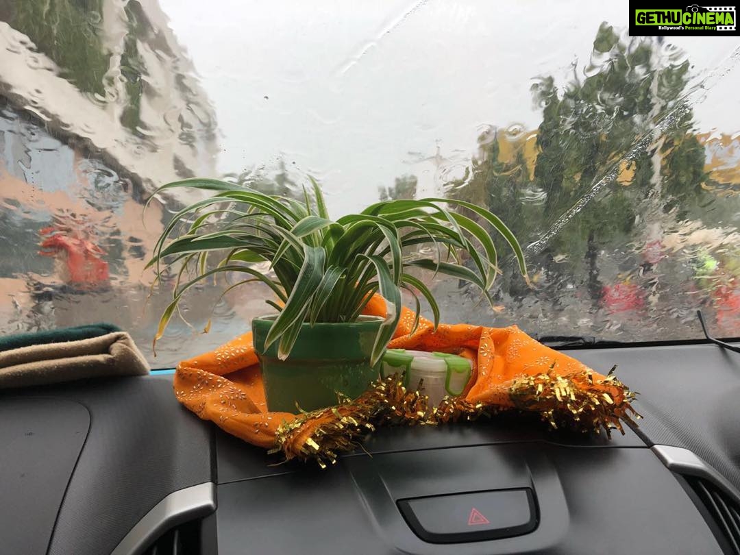 Jackie Shroff Instagram - Bharibaarish amch mumbai