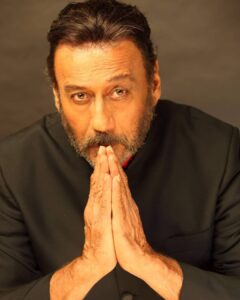 Jackie Shroff Instagram - Un Sabhi Doctors Ko Jo Apni Jaan Ki Parvah Na Karte Hue Dusro Ki Jaan Bachane Mein Lage Hue Hai, Mera Sadar Pranam...... 
My Respects Always To The Real Heroes
#InternationalDoctorsDAY