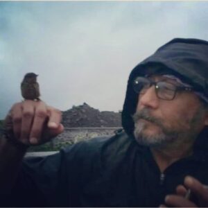 Jackie Shroff Instagram - #SaveBirds🐦 
#happymakarsankranti🔶🔷