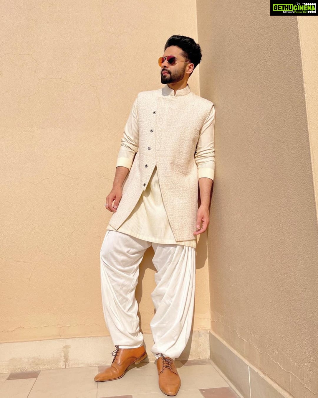 Jackky Bhagnani Instagram - 🤍✨ Styled by @anshikaav Wearing @kunalaniltanna Shoes by @deepakparwani