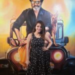 Janani Iyer Instagram – Colour coordinated with Thalaivar !😉