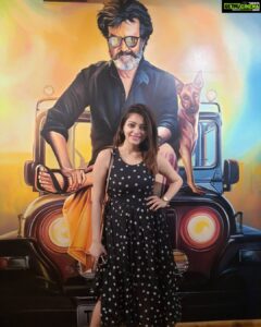 Janani Iyer Instagram - Colour coordinated with Thalaivar !😉