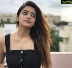 Janani Iyer Instagram - Just tell yourself...Duckie, you're real quite lucky! 
📸- @krithika_ramanioffl