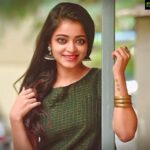 Janani Iyer Instagram - Fav picture!❤️#throwback #happyface Pic courtesy - @chennaitimestoi Wardrobe - @tamarachennai