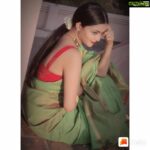 Janani Iyer Instagram - Follow me on Helo for exclusive updates! #helo #janani Handle - jananihere