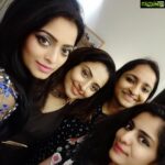 Janani Iyer Instagram - Friends like family!❤️ @divya.ganesh @mumtaz_mumo @ramyansk @krithika_ramanioffl @amlymattel #aboutlastnight