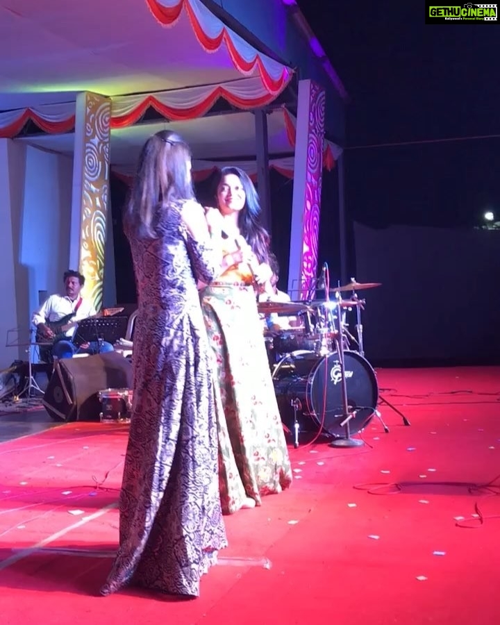 Janani Iyer Instagram - And that was one unforgettable evening at MIT ... can’t thank you all enough for this love and support! ❤️❤️❤️❤️❤️ #grateful #blessed Wardrobe - @tamarachennai