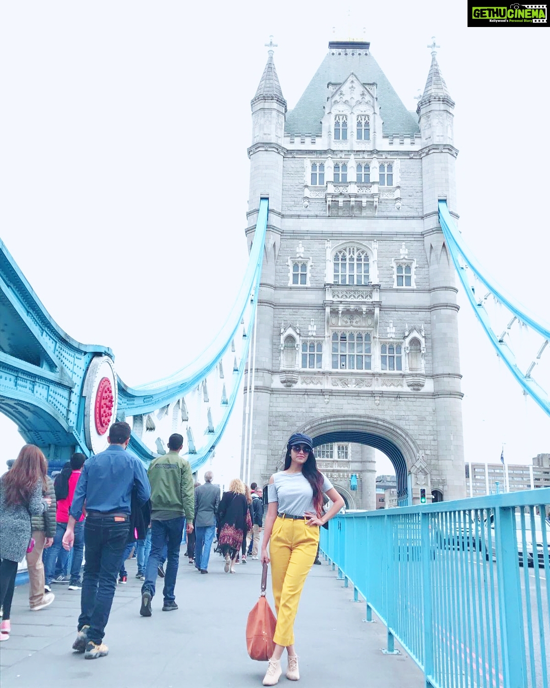 Janani Iyer Instagram - Living the London dream! #ukdiaries🇬🇧 #towerbridge #london Tower Bridge