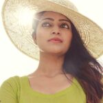Janani Iyer Instagram - So here is the first picture from my recent photoshoot!Pic spam coming up soon:) Photographer- @antonyfernandophotography Wardrobe- @tamarachennai Hair- tamilselvi Location - Somerset