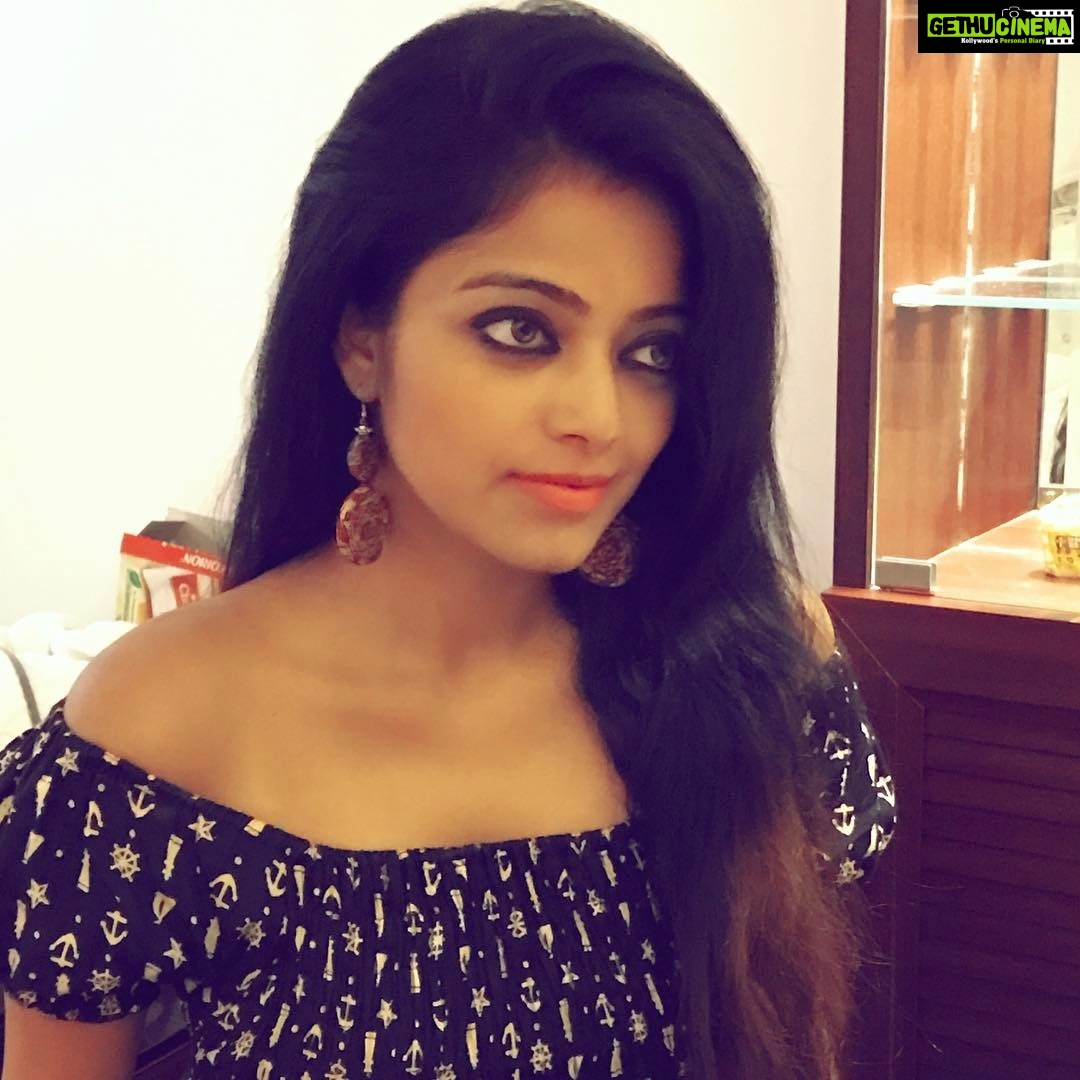 Janani Iyer Instagram - #pensive #instapic