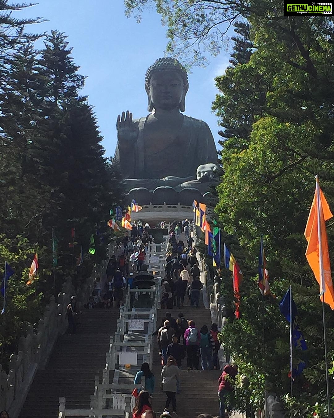 Janani Iyer Instagram - Hello Hongkong! #thebigbudda #hongkong #newyears #mynotsoperfectshot Ngong Ping 360