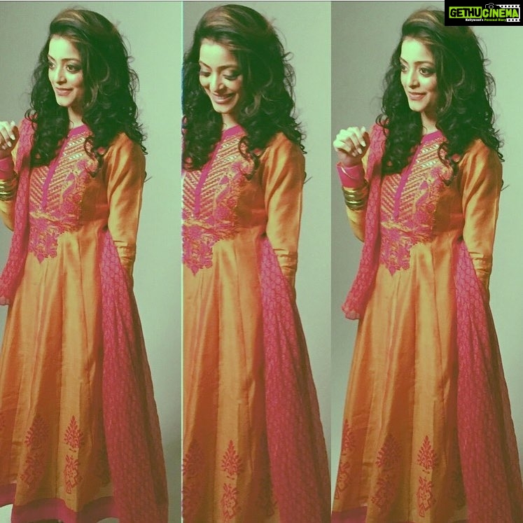 Janani Iyer Instagram - #candid #throwback #photoshootdiaries