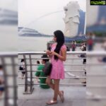 Janani Iyer Instagram – #merlionstatue #minivacay #SG Esplanade Singapore
