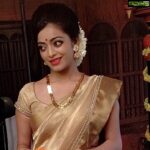Janani Iyer Instagram - Greetings of Tamizh Puthaandu,Vishu, Bohag Bihu, Poila Boishakh, Vaisakhadi and Masadi to all u lovley ppl out there!May your step have a Spring and your year be joyous !😊💫