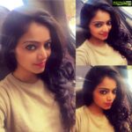 Janani Iyer Instagram - Mandatory travel selfies!#onthego