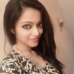 Janani Iyer Instagram - Long time no selfie!😂🙈