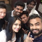 Janani Iyer Instagram – Say hello to my personal stylist Biswajit and his team from Tony and Guy!👏🏼