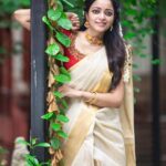 Janani Iyer Instagram – On this festive occasion,I extend my warm Greetings to you and your family! 🌸#onam #festivevibes 
Photographer- @johan_sathyadas 
Designer blouse-  @anjushankarofficial 
Jewellery- @shopanicha
Saree drapist – @_dhanahairandmakeup_ 
Edit – @johnferri.1111 @bekay_photography