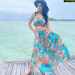Janani Iyer Instagram - Let the Sea,Set you free! 🍹 #maldives #visitmaldives #sunnysideoflife #rediscovermaldives @visitmaldives @residencemaldivesdhigurah Outfit - @thehazelavenue The Residence Maldives at Dhigurah