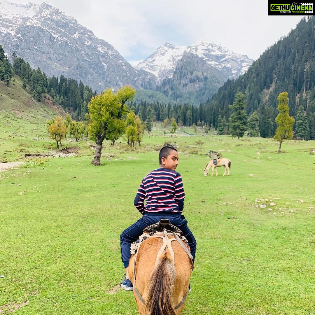 Jayasurya Instagram - in Heaven.....🤗🤗🤗 Pahalgam, Jammu & Kashmir