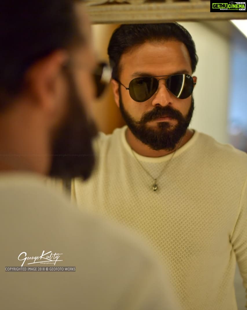 Jayasurya Instagram - Mirrors show us what we look like,not who we are...😍😍😍 pc:@dy_bbuk