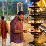 Jayasurya Instagram - Sarvam Shivamayam....🙏🙏🙏 Ernakulam Shiva Temple