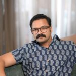 Jayasurya Instagram - ☮️☮️☮️ 👔@sarithajayasurya_designstudio 📸 @sharon.shyam