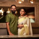 Jayasurya Instagram – “ Happy Onam “
📸 @nithinnarayanan_
@sarithajayasurya_designstudio