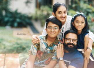Jayasurya Instagram - Some things never change... 📸 @syam__babu Trident, Cochin