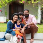 Jayasurya Instagram - എല്ലാ കുടുംബങ്ങൾക്കും എന്റെ " അന്വേഷണം "